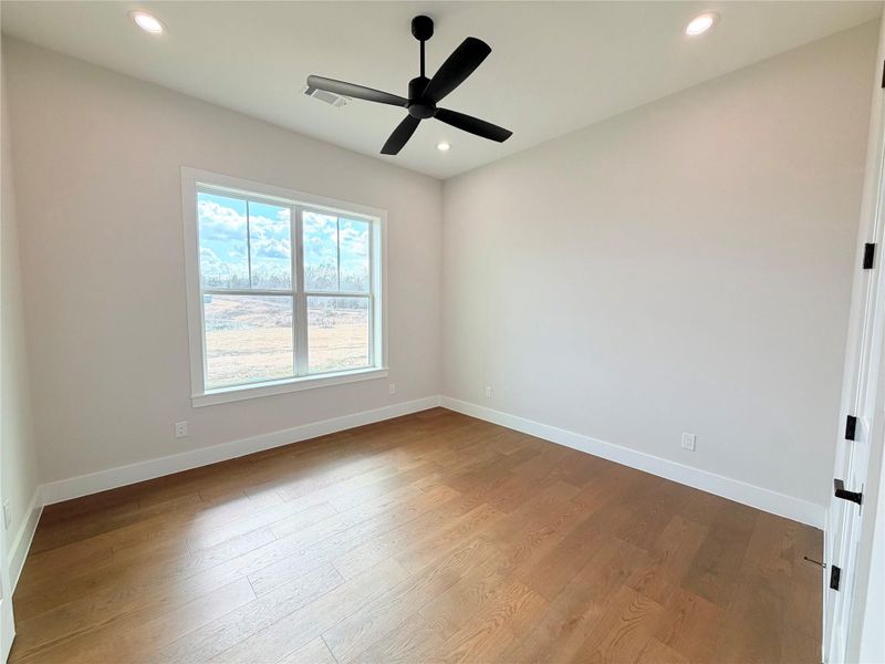 Spacious, unfurnished interior of a new home in , Washington (Image 28).