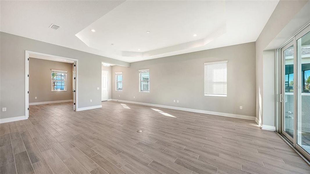 Spacious, unfurnished interior of a new home in Wildleaf, Parrish (Image 41).