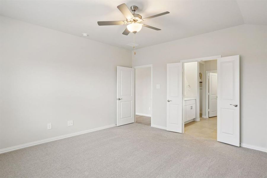 Photo is not of the actual home, but is an inspirational photo of builder’s model home and may depict options, furnishings, and/or decorator features that are not included. Photo is not of the actual home, but is an inspirational photo of builder’s model home and may depict options, furnishings, and/or decorator features that are not included.