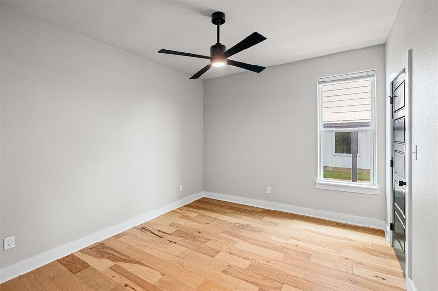 Spacious, unfurnished interior of a new home in , Granbury (Image 33). Spacious, unfurnished interior of a new home in , Granbury (Image 33).