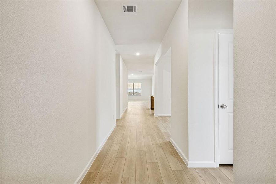 Spacious, unfurnished interior of a new home in River Ridge, Crandall (Image 29).