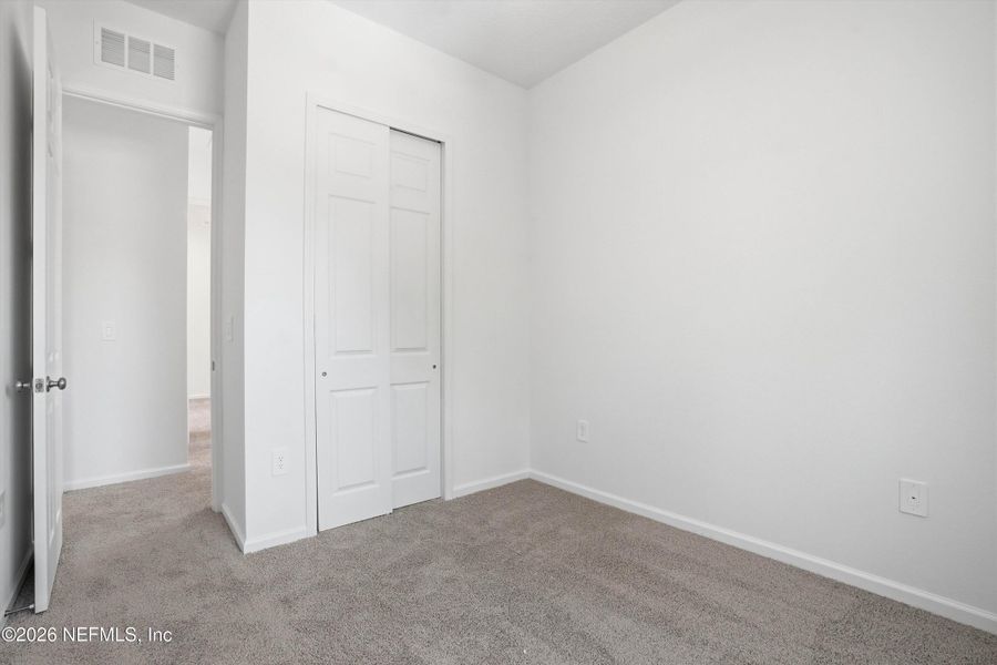 Spacious, unfurnished interior of a new home in , Jacksonville (Image 20).