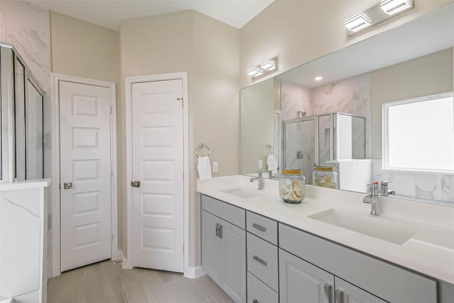 Furnished interior view inside a new home in , Fresno (Image 15).