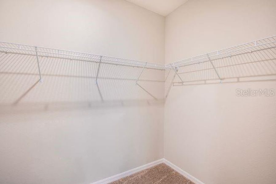 Spacious, unfurnished interior of a new home in , Ocala (Image 18).