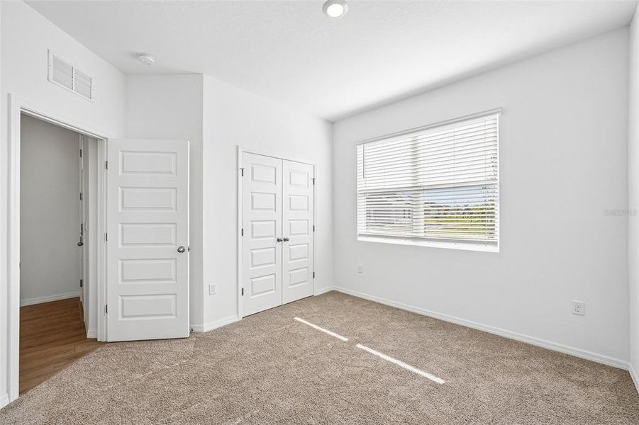 Spacious, unfurnished interior of a new home in , Lakeland (Image 29).