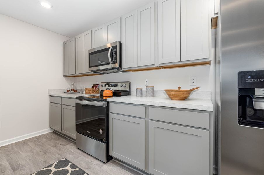 Representative furnished interior of a home built from the GALEN by D.R. Horton in Jordanville Farms, Galivants Ferry (Image 13).