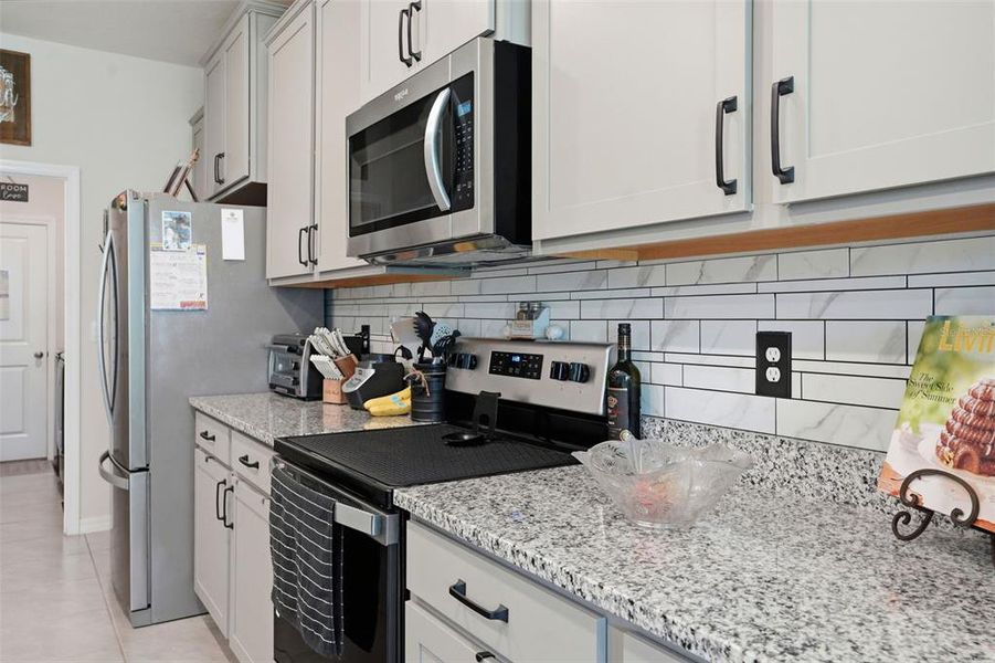 Furnished interior view inside a new home in Waterford, Brooksville (Image 8).