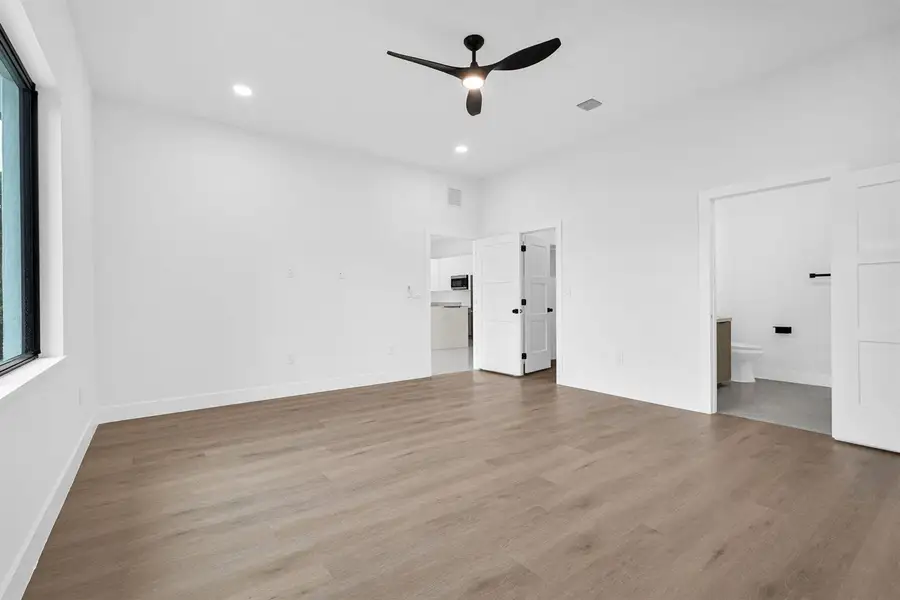 27-web-or-mls-DSC00259 27-web-or-mls-DSC00259