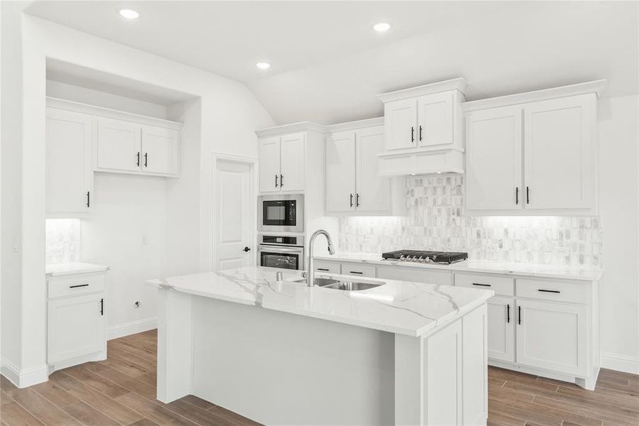 Furnished interior view inside a new home in Creekview Meadows, Celina (Image 7).