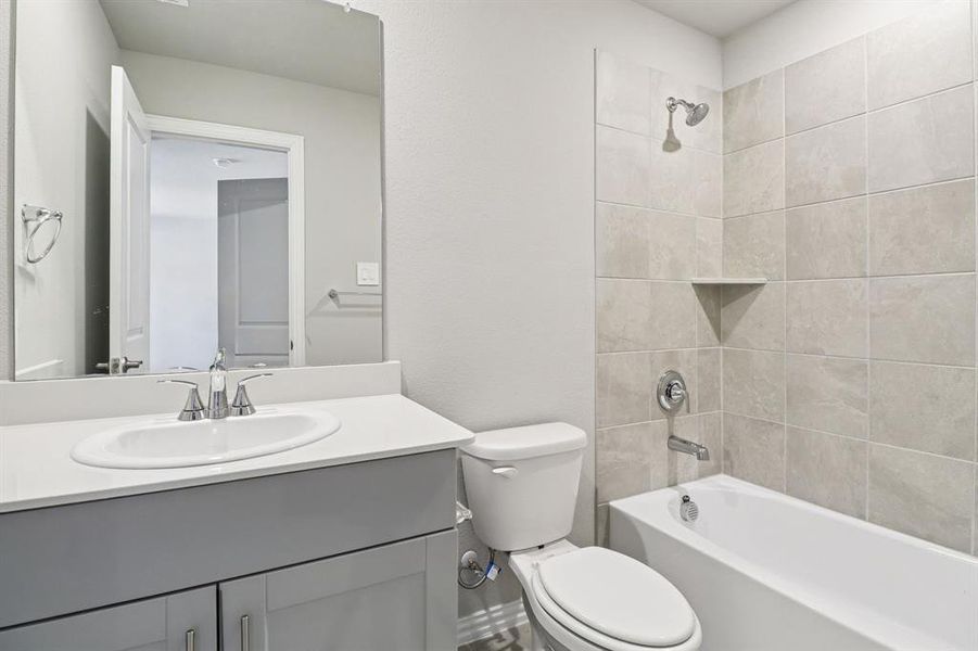 Furnished interior view inside a new home in Lakehaven - Signature Series, Farmersville (Image 8). Furnished interior view inside a new home in Lakehaven - Signature Series, Farmersville (Image 8).