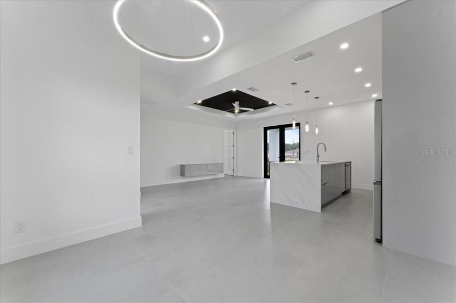 Spacious, unfurnished interior of a new home in , Lehigh Acres (Image 20).