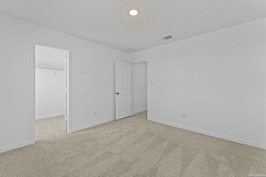 Spacious, unfurnished interior of a new home in Grace Valley, Marion (Image 19).