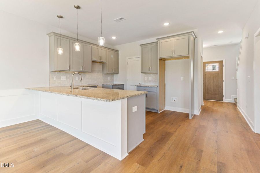 74-web-or-mls-IMG_4128 74-web-or-mls-IMG_4128