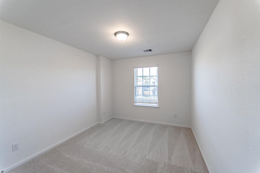 Spacious, unfurnished interior of a new home in Cielo, Conroe (Image 18).