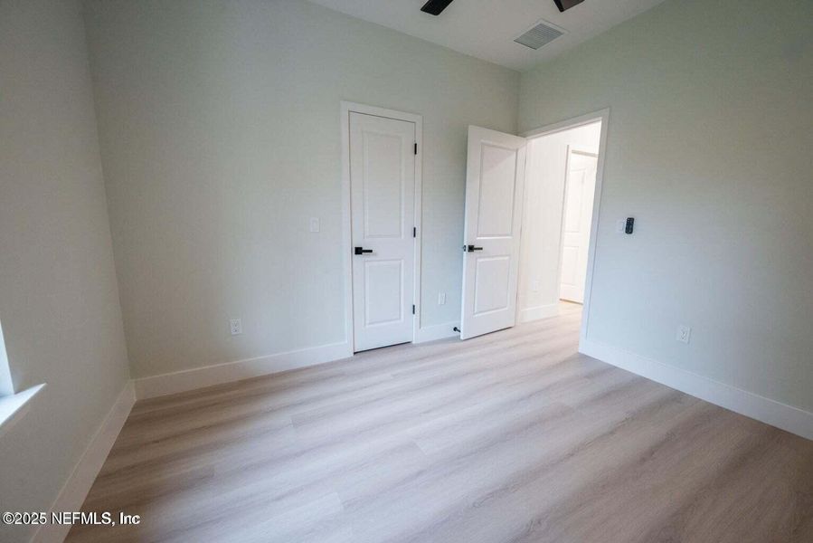 Spacious, unfurnished interior of a new home in , Starke (Image 27).