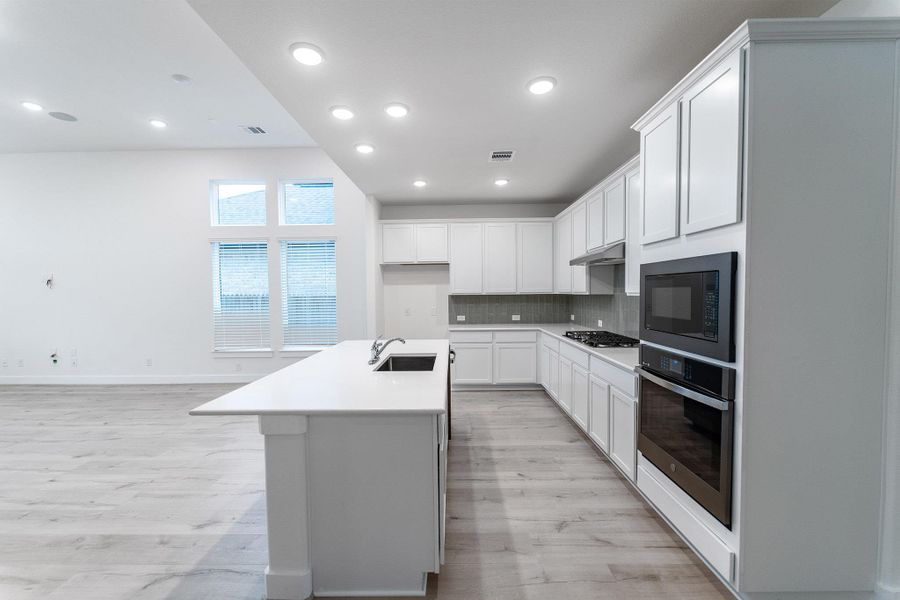 Furnished interior view inside a new home in Santa Rita Ranch, Liberty Hill (Image 9).