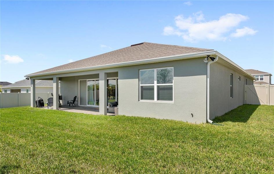 Exterior details and patio area of a home in , Mount Dora (Image 4).