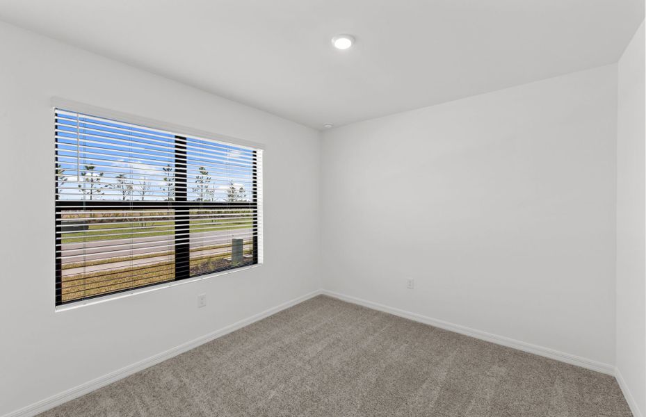 Spacious, unfurnished interior of a new home in Whispering Lakes, Lehigh Acres (Image 17).