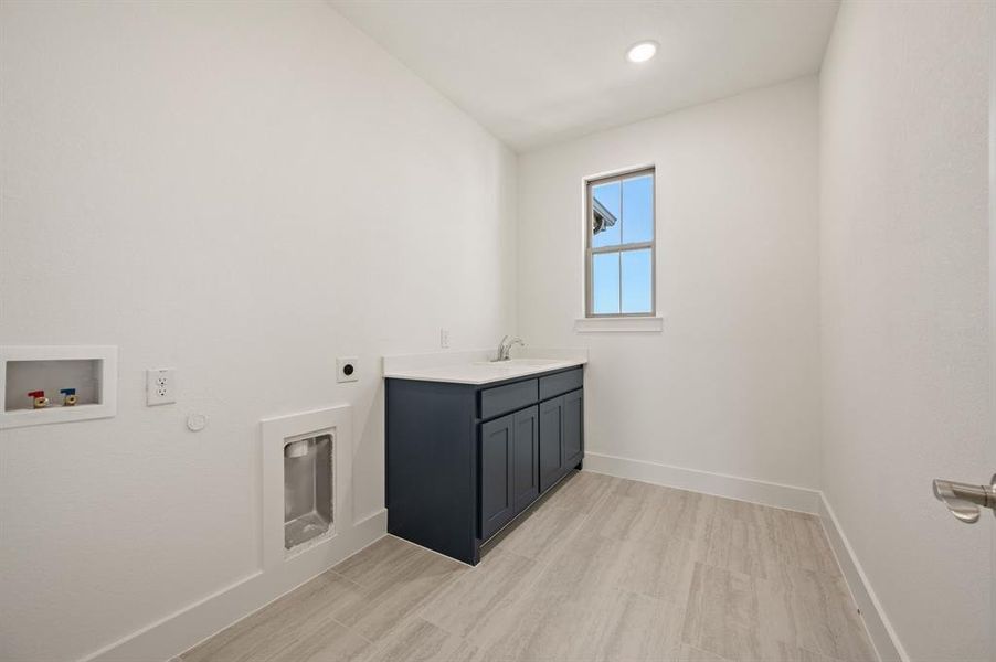 Furnished interior view inside a new home in Settlers Glen, New Fairview (Image 12).