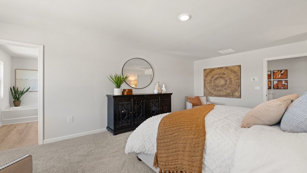 Representative furnished interior of a home built from the SUDBURY 24' TOWNHOME by D.R. Horton in Rolling Meadows, Jasper (Image 20).