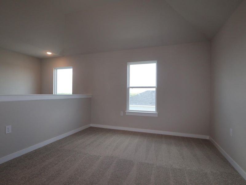 Spacious, unfurnished interior of a new home in Marble Creek Crossing, Austin (Image 9).