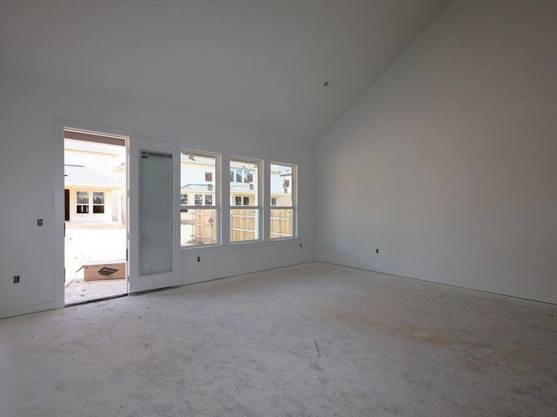 Spacious, unfurnished interior of a new home in Barksdale, Leander (Image 7).