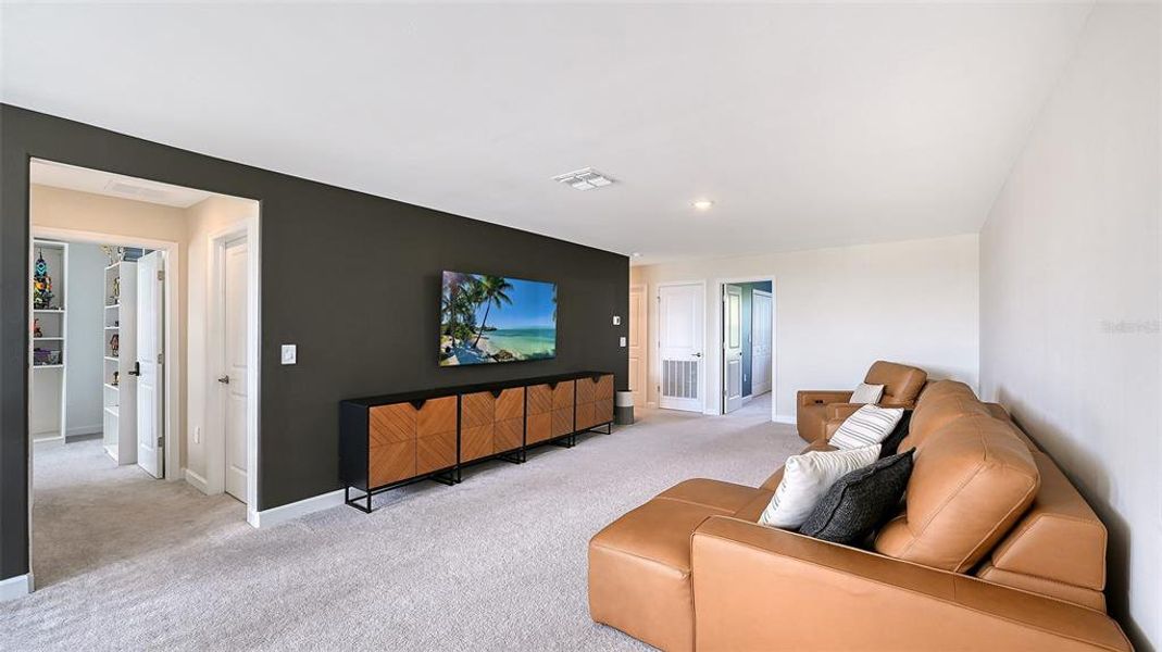 Furnished interior view inside a new home in , Bradenton (Image 47).