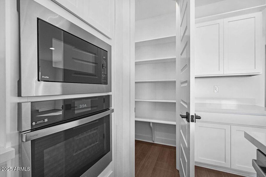 hj-az-phoenix-lucero-hazel-lot-52-kitche