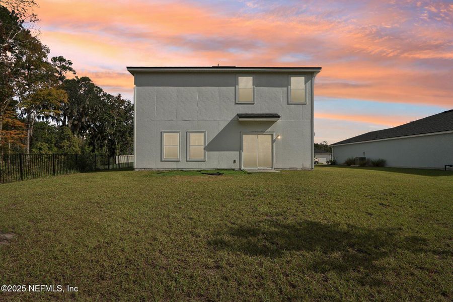 Exterior details and patio area of a home in , Jacksonville (Image 2).