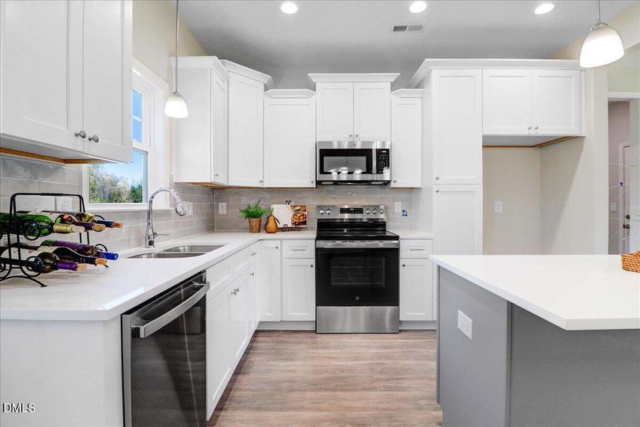 21-103 Sagewood Dr-21