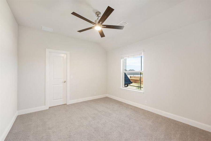 Spacious, unfurnished interior of a new home in Rockwood 90, Mansfield (Image 31).