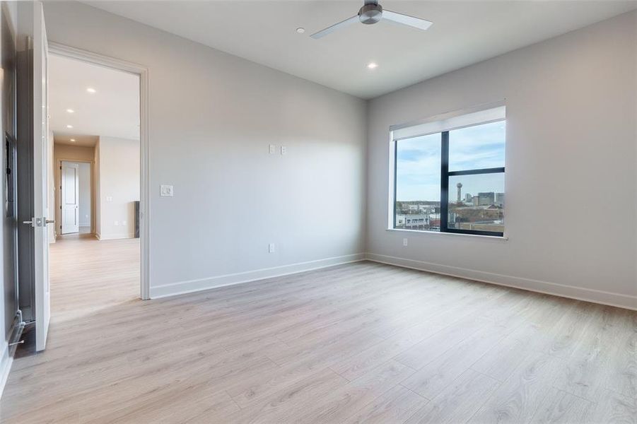 Spacious, unfurnished interior of a new home in , Dallas (Image 13).