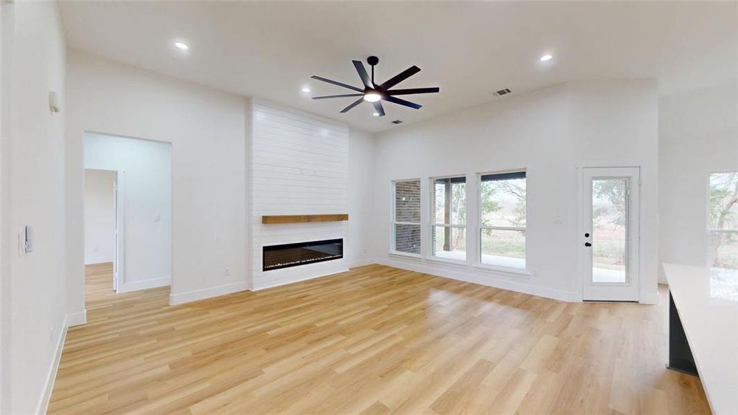 Spacious, unfurnished interior of a new home in , Greenville (Image 21).
