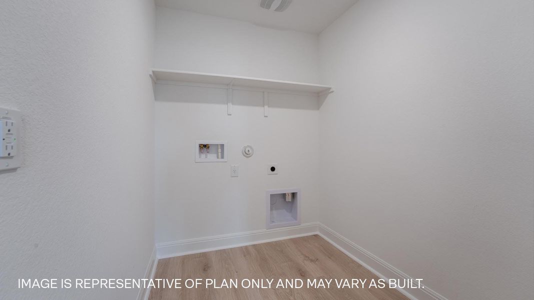 Spacious, unfurnished interior of a new home in Prairie Lakes, Buda (Image 17).