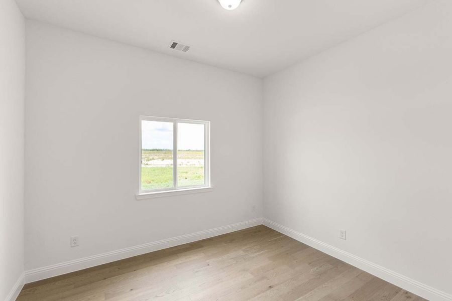 Spacious, unfurnished interior of a new home in Timberbrook, Justin (Image 26).
