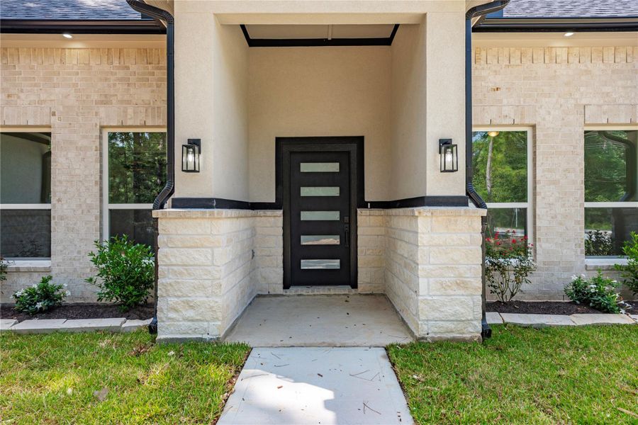 Image 33 of a home in .