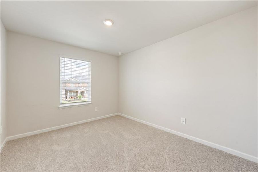 Spacious, unfurnished interior of a new home in Creekside at Oxford Park, Fairburn (Image 15).