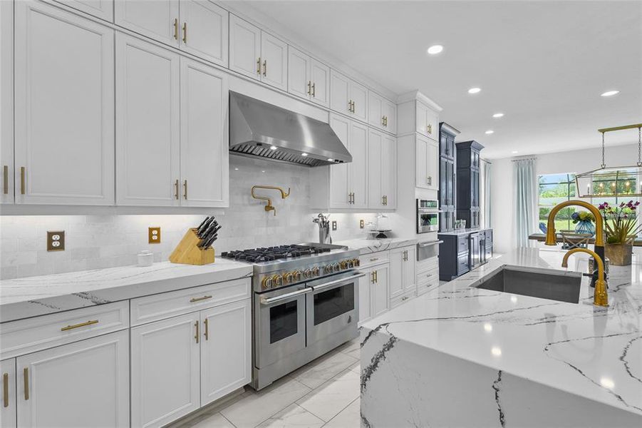 Furnished interior view inside a new home in , Lakewood Ranch (Image 16).