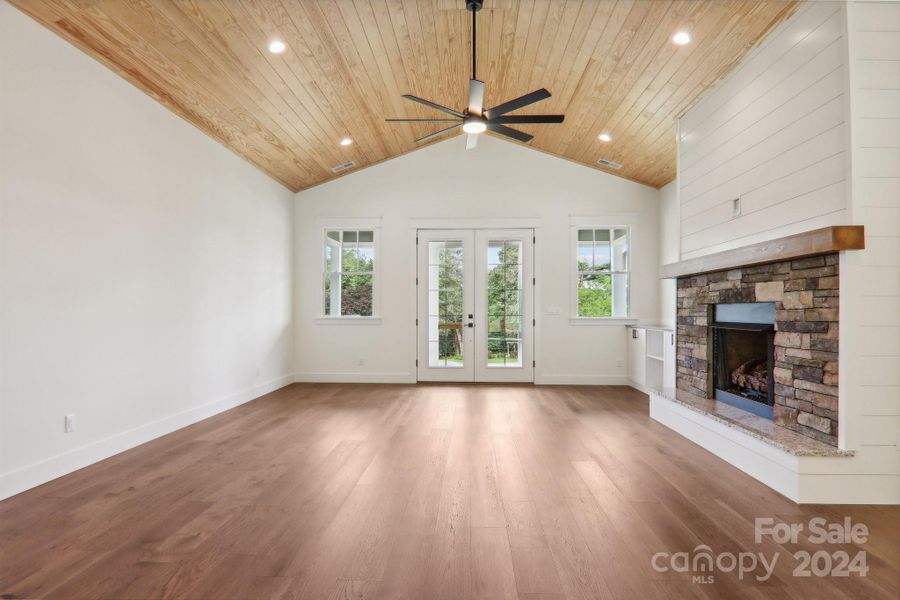 Spacious, unfurnished interior of a new home in , Hendersonville (Image 21). Spacious, unfurnished interior of a new home in , Hendersonville (Image 21).