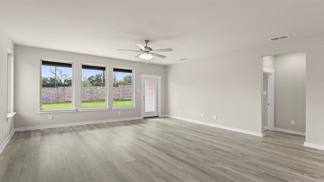 15. 1101 Rushing - Family (2)