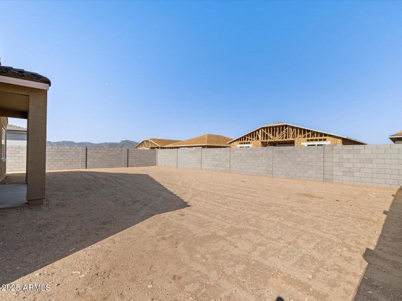 17616 W MARIPOSA Drive