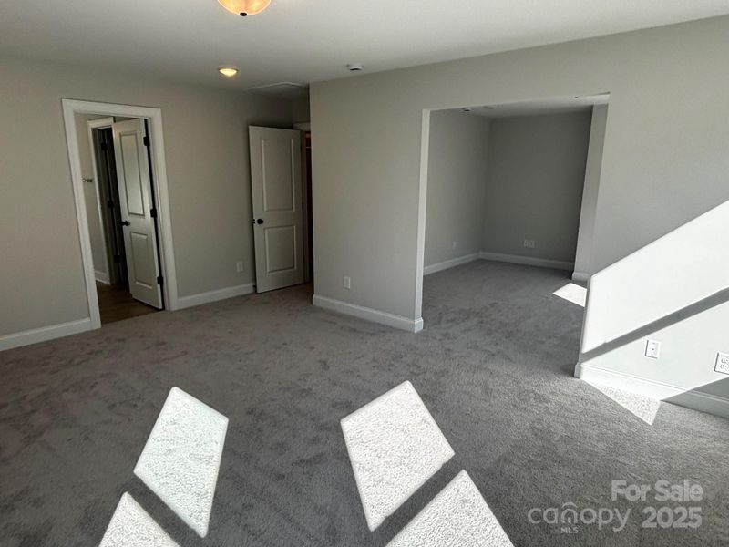 Spacious, unfurnished interior of a new home in Waterford Commons, Rock Hill (Image 17). Spacious, unfurnished interior of a new home in Waterford Commons, Rock Hill (Image 17).
