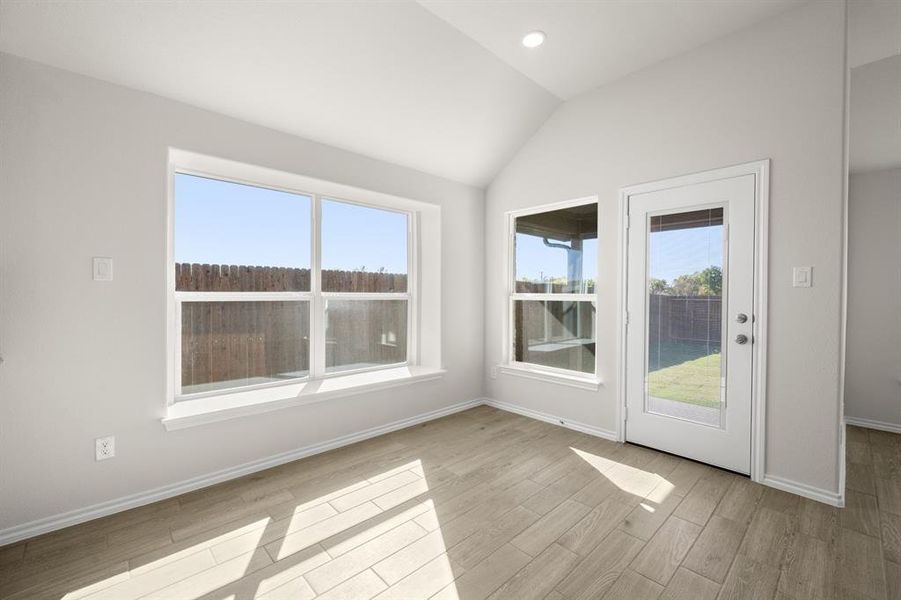 10360 Tapioca- Dining-1 10360 Tapioca- Dining-1