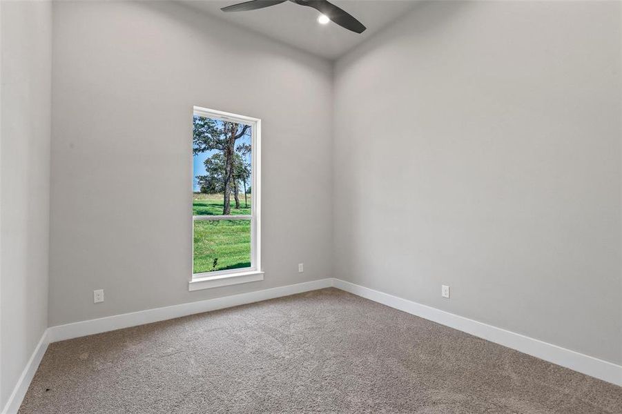 Spacious, unfurnished interior of a new home in , Weatherford (Image 17).