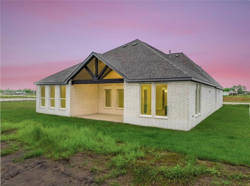 Exterior details and patio area of a home in , Rosharon (Image 27).