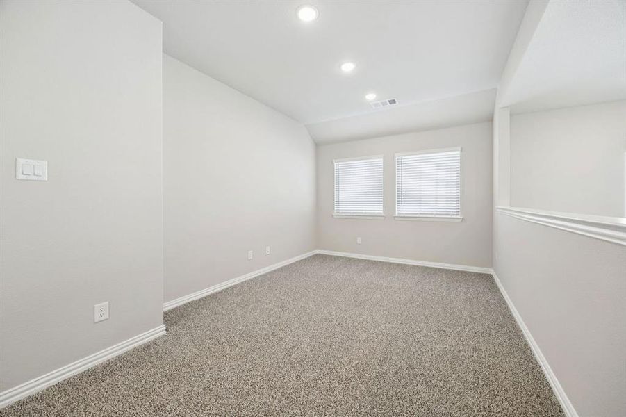 2417 Auburn St 2417 Auburn St