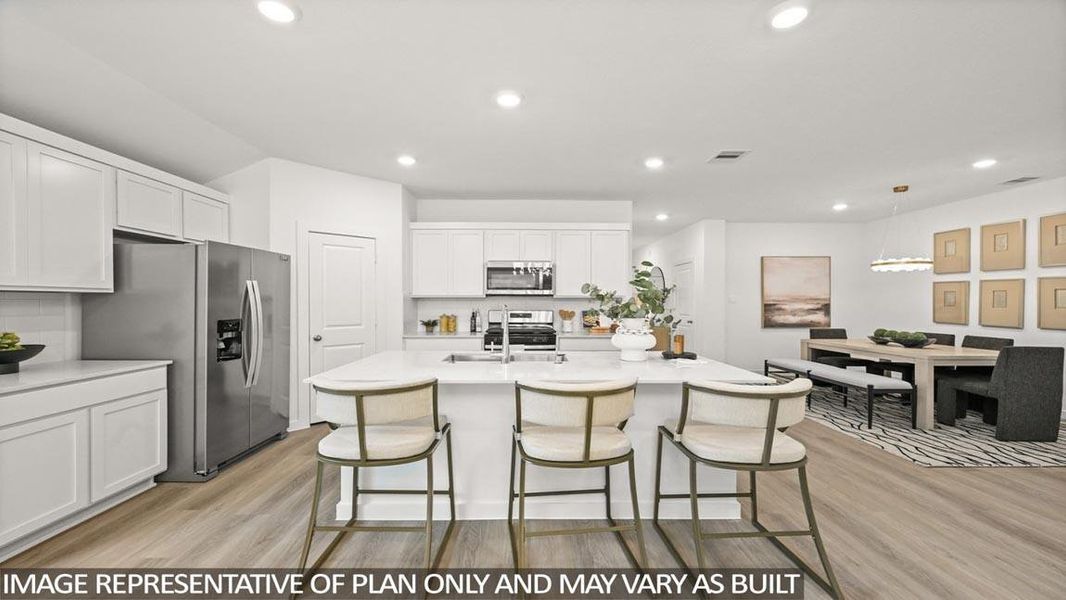 Furnished interior view inside a new home in Silverthorne, Conroe (Image 21).