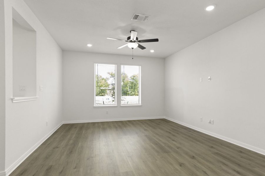 Representative unfurnished interior of a home built from the Oak by Pacesetter Homes in Blanco Vista, San Marcos (Image 32). Representative unfurnished interior of a home built from the Oak by Pacesetter Homes in Blanco Vista, San Marcos (Image 32).