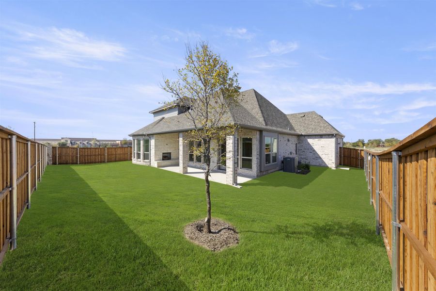 Exterior details and patio area of a home in Nelson Lake Estates, Rockwall (Image 3). Exterior details and patio area of a home in Nelson Lake Estates, Rockwall (Image 3).