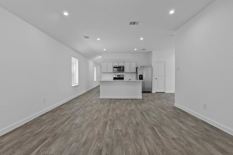Spacious, unfurnished interior of a new home in Presswoods, Splendora (Image 16).